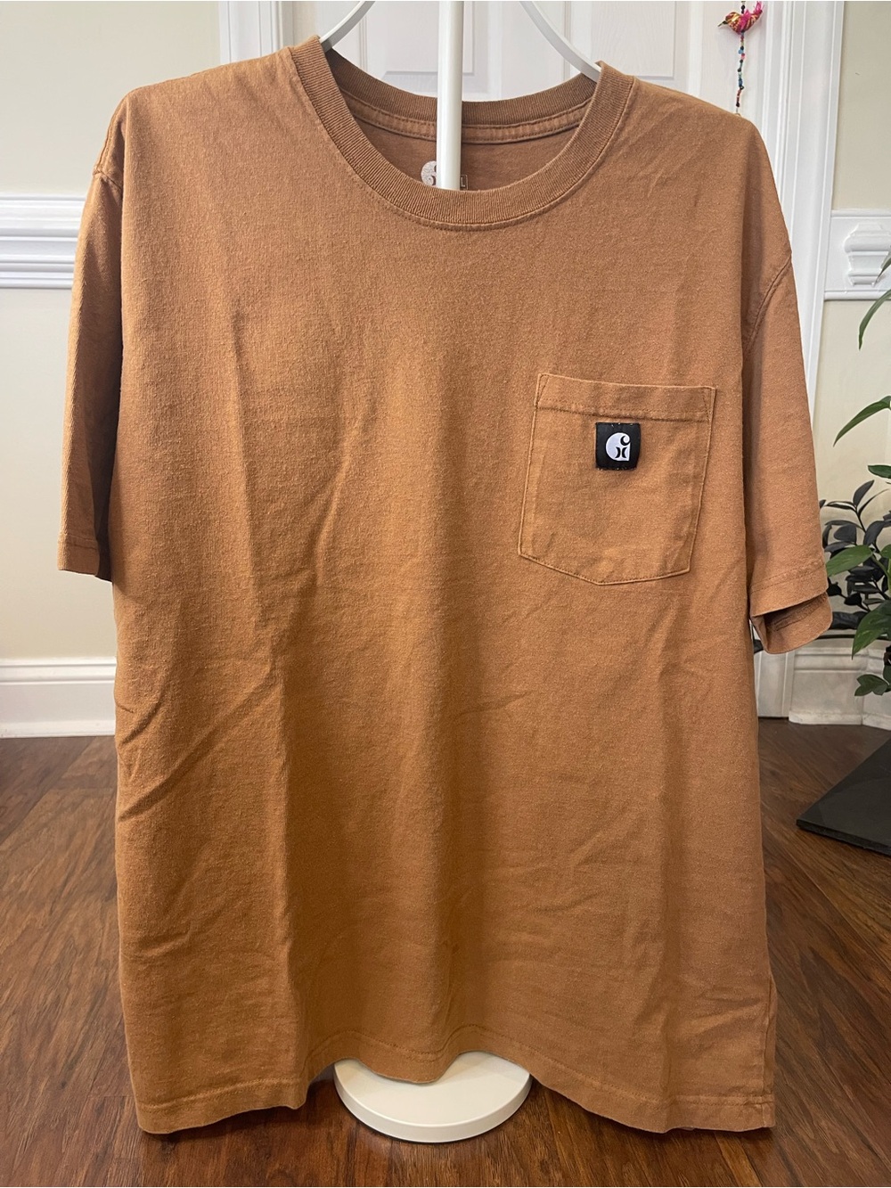 Hurley x Carhartt BFY Pocket T Shirt Brown Graphic Logo Patch Size XL